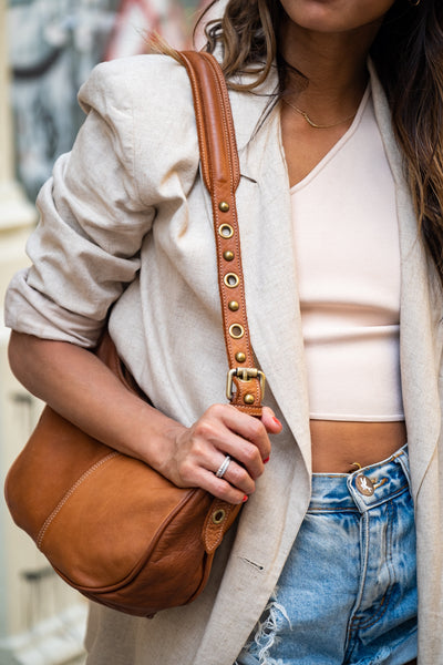 Valentina Hobo in Black